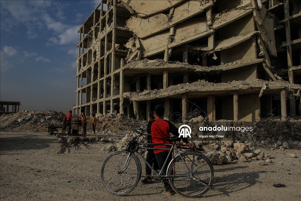 Сирийский город Дерайя сохраняет следы атак свергнутого режима Башара Асада