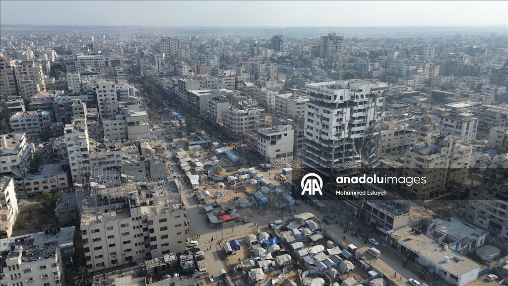 Площадь Неизвестного солдата в Газе стала приютом для оставшихся без крова палестинцев