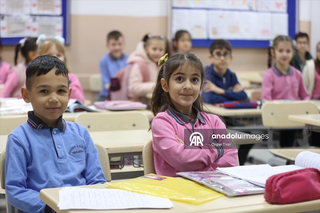 Okullarda ara tatil sonrası ilk ders zili çaldı