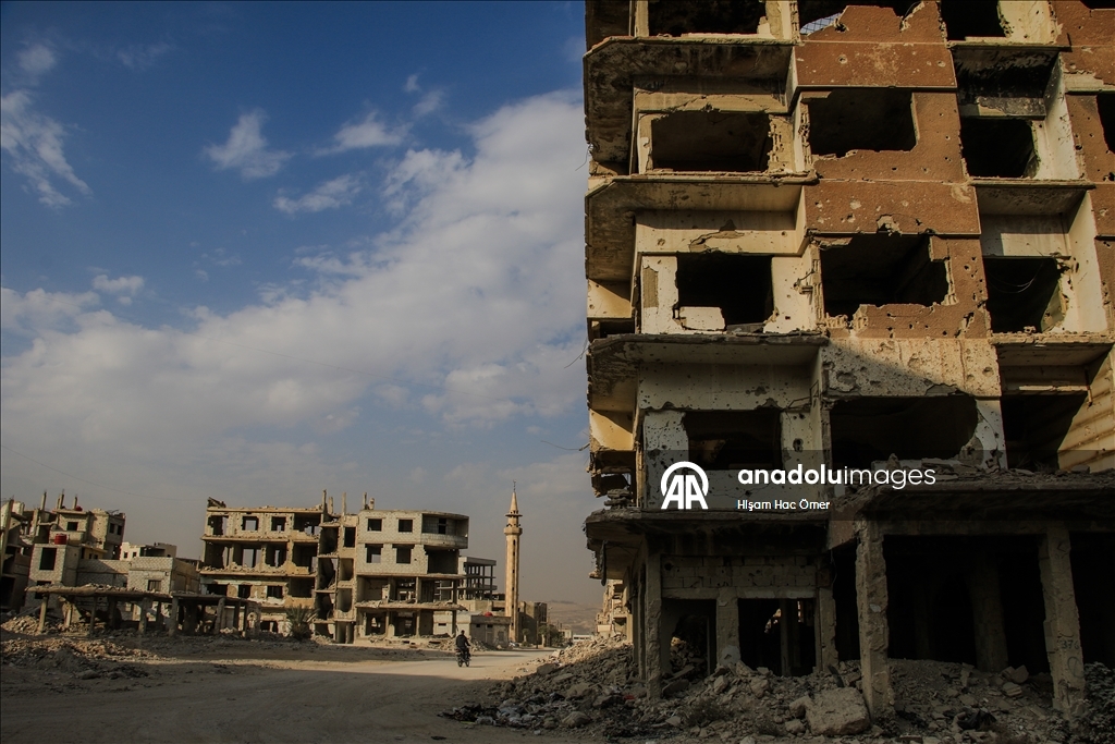 Сирийский город Дерайя сохраняет следы атак свергнутого режима Башара Асада