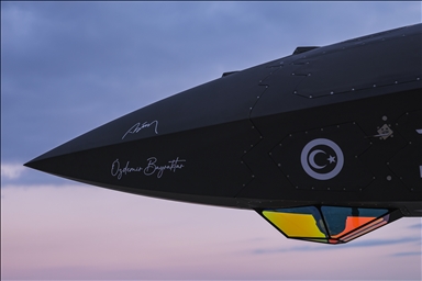 المسيرة التركية "قزل إلما" تحلق بنظام تصوير متقدم منخفض البصمة