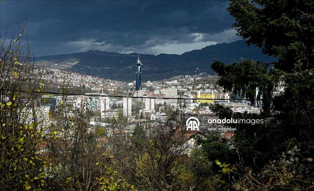 Saraybosnalılar, savaşta para karşılığı yakınlarını öldüren "katillerin" bulunmasını istiyor