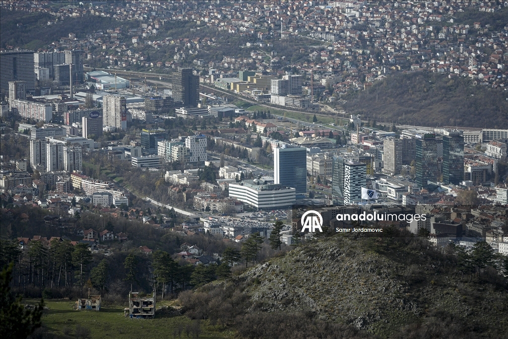 Saraybosnalılar, savaşta para karşılığı yakınlarını öldüren "katillerin" bulunmasını istiyor