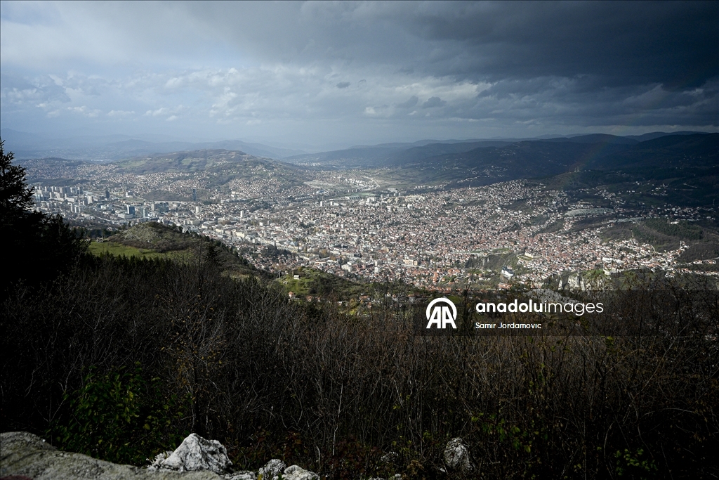 Saraybosnalılar, savaşta para karşılığı yakınlarını öldüren "katillerin" bulunmasını istiyor