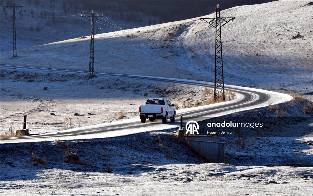 Kars'ta olumsuz hava koşulları etkisini sürdürdü