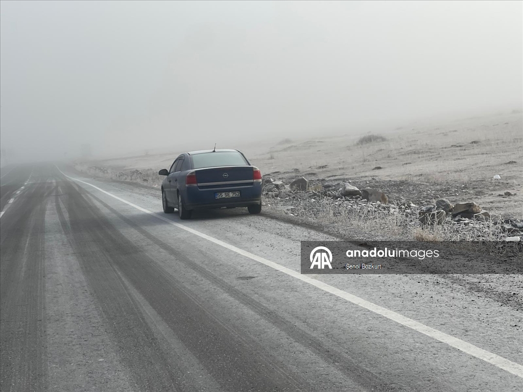 Ardahan'da soğuk hava ve sis