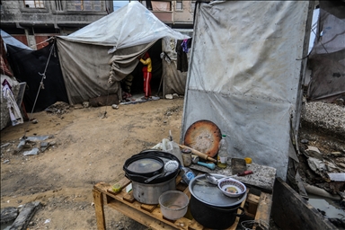 В Газе дожди затопили палатки перемещенных палестинцев