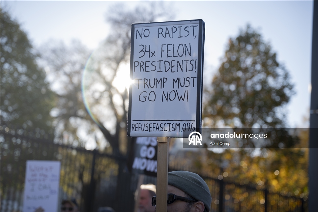 "Трамп должен уйти"