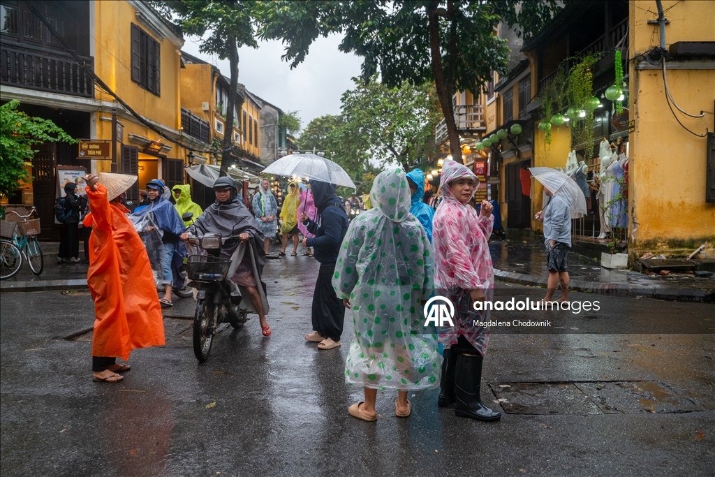 Vietnam'ın Hoi An kenti su altında kaldı