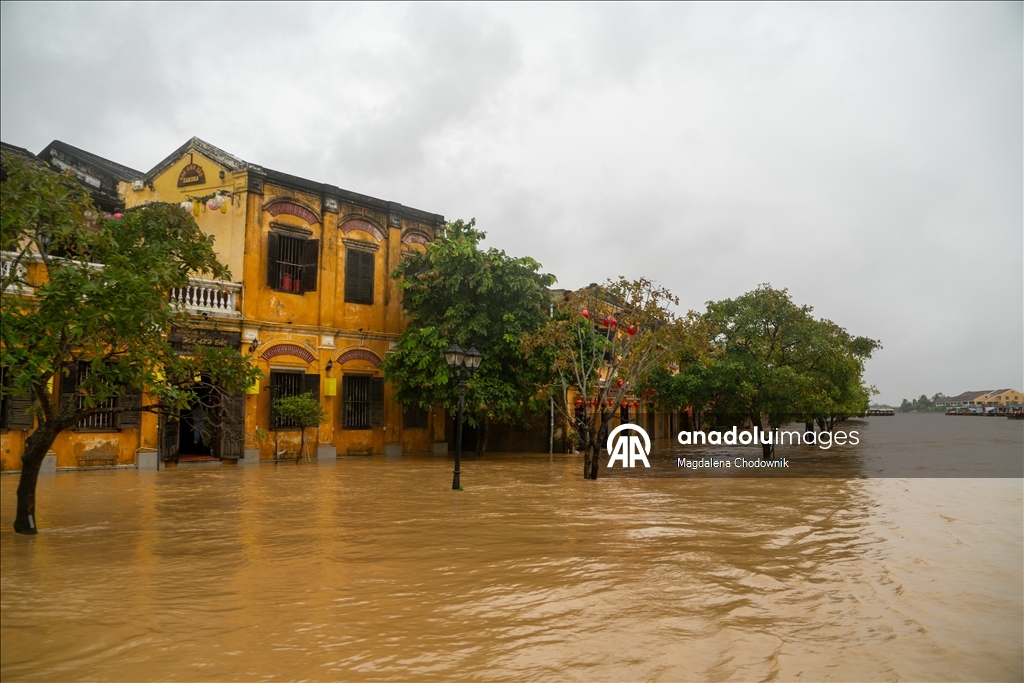 Vietnam'ın Hoi An kenti su altında kaldı