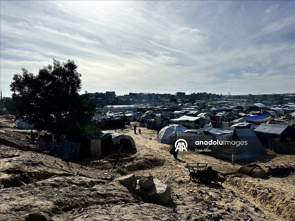 В Газе провели экстренную раздачу воды пострадавшим от ударов