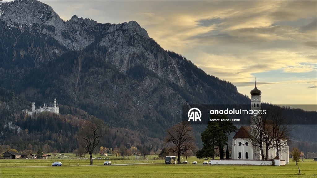 Neuschwanstein Castle surrounded by seasonal colors in Germany