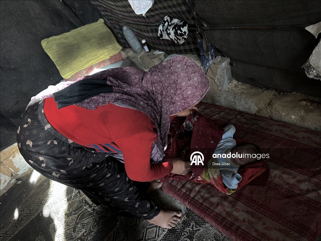 В Газе провели экстренную раздачу воды пострадавшим от ударов