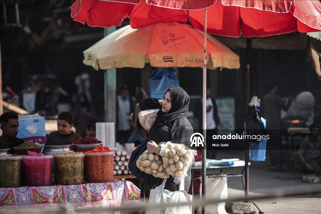 أسواق النصيرات تستعيد نبضها بعد الحصار