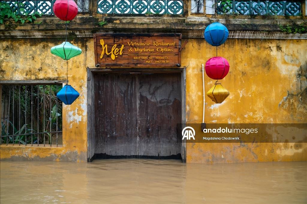 Vietnam'ın Hoi An kenti su altında kaldı