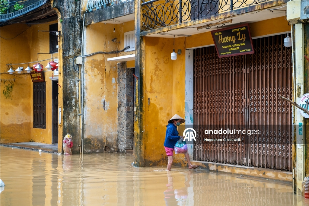 Vietnam'ın Hoi An kenti su altında kaldı