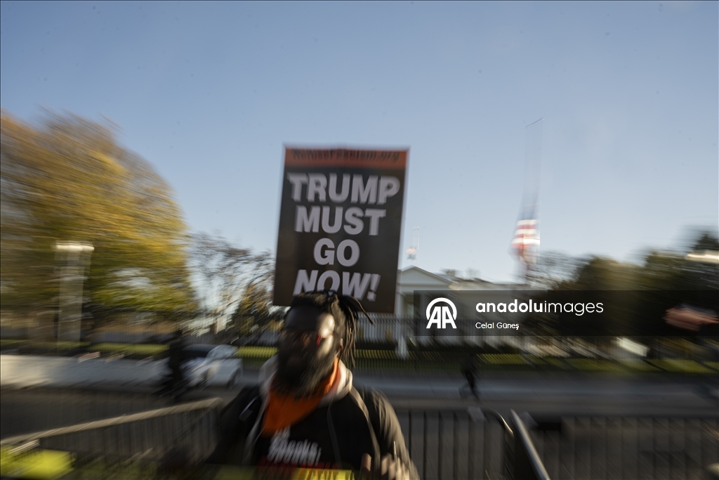 "Трамп должен уйти"