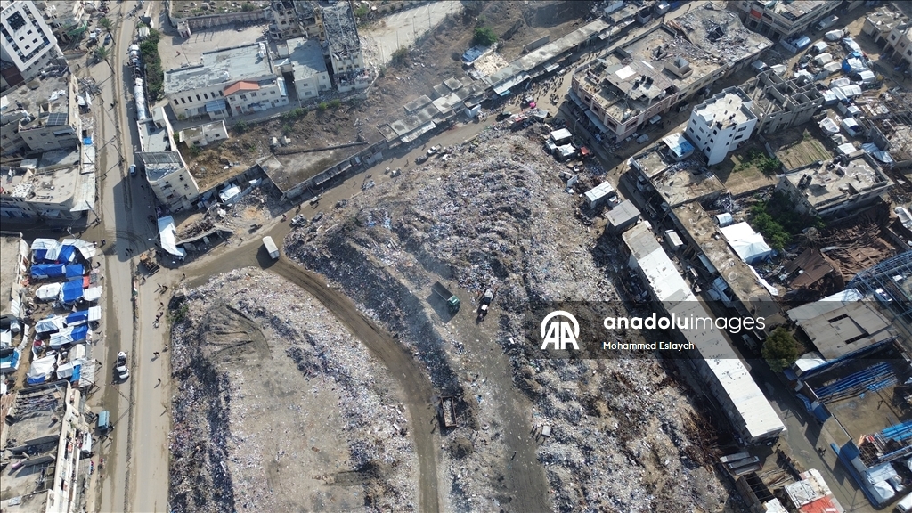 Gazze'deki Firas halk pazarı atık yığınına dönüştü