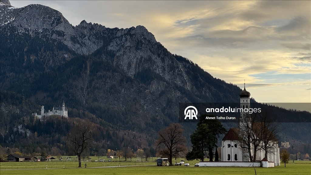 Neuschwanstein Castle surrounded by seasonal colors in Germany