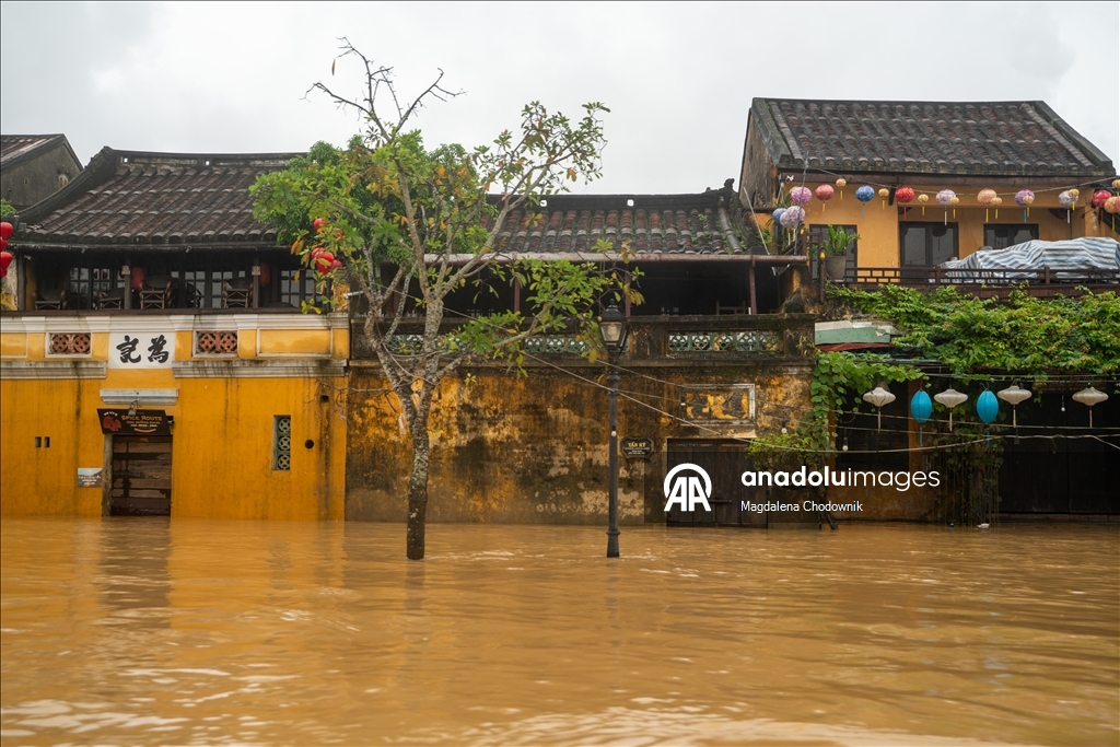 Vietnam'ın Hoi An kenti su altında kaldı
