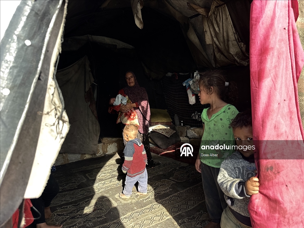 В Газе провели экстренную раздачу воды пострадавшим от ударов