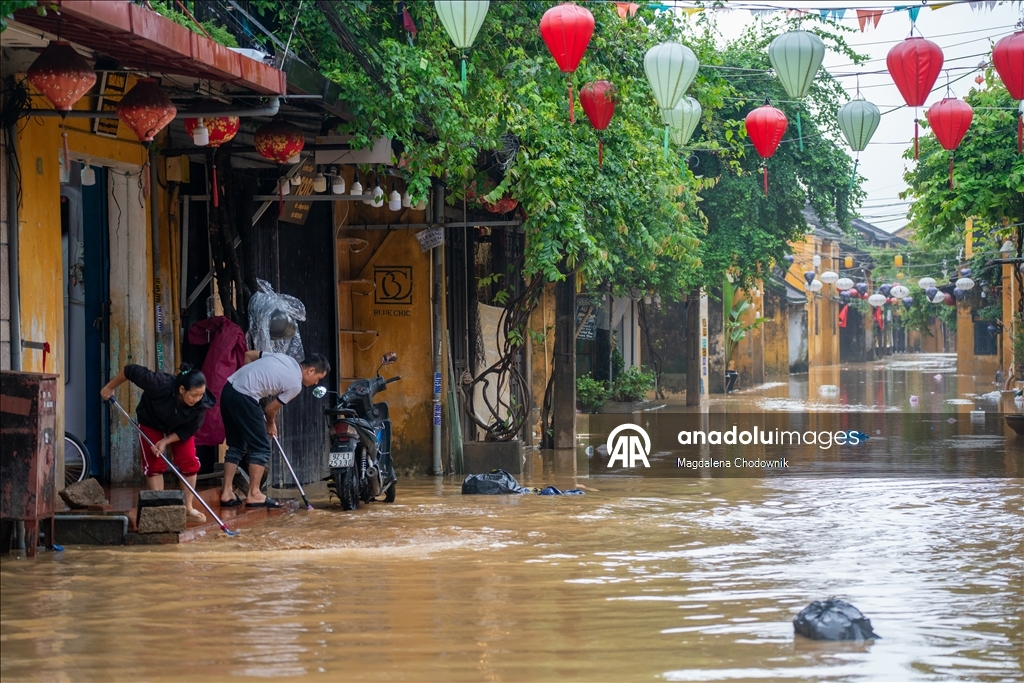 Vietnam'ın Hoi An kenti su altında kaldı