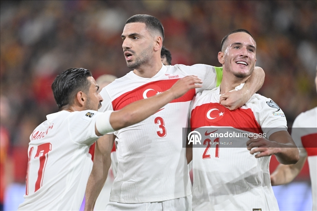 Испания и Турция сыграли вничью в матче последнего тура отбора на ЧМ-2026 4