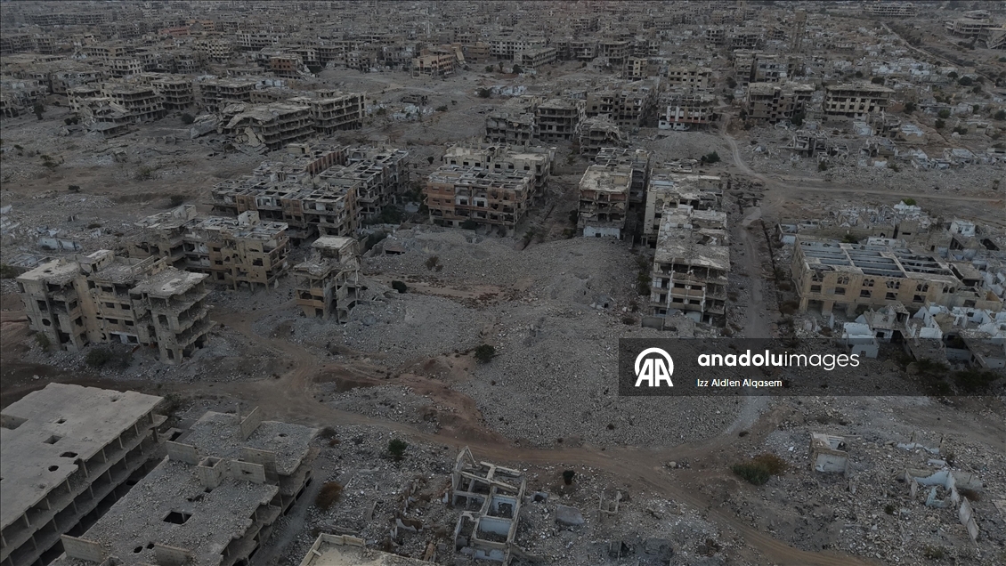 Cobar neighborhood in Damascus lies in ruins after decades of Baath regime