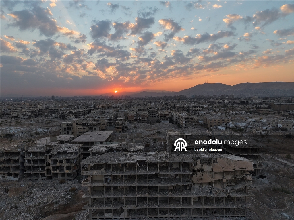 Cobar neighborhood in Damascus lies in ruins after decades of Baath regime