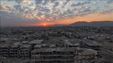 Suriye'de devrik rejimin enkaz haline getirdiği Şam'ın Cobar mahallesi