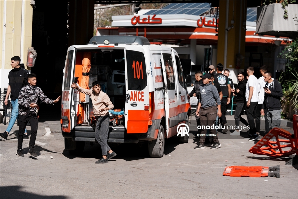 İsrail ordusu, Nablus'ta geniş çaplı baskınlar düzenliyor