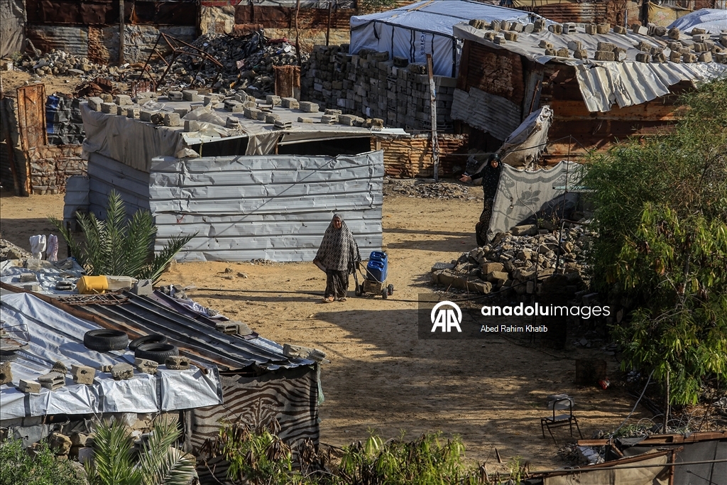 Палестинцы переживают затопления и холод