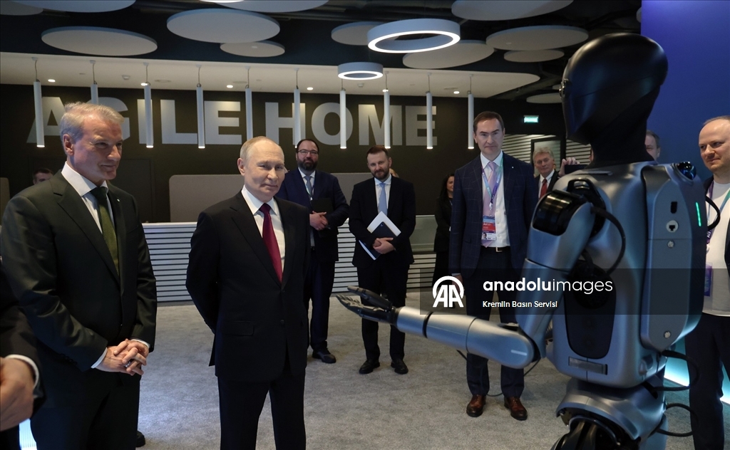 Путин призвал создать штаб по руководству отраслью ИИ