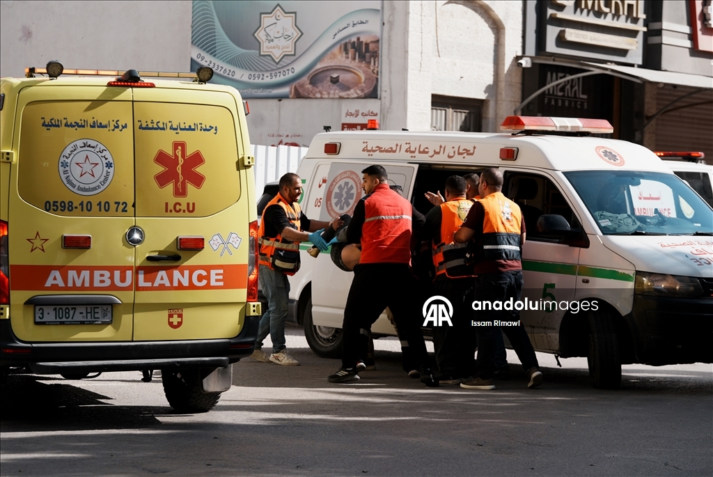 İsrail ordusu, Nablus'ta geniş çaplı baskınlar düzenliyor