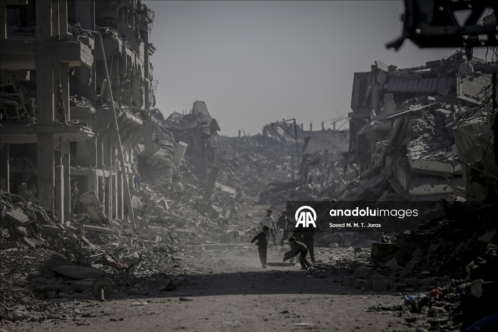 İsrail'in ateşkesi ihlal ederek Gazze'ye düzenlediği saldırılar sonucu Filistinliler göç etmeye başladı