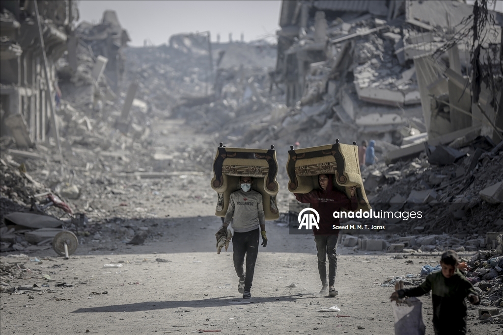 عائلات تنزح من التفاح والشجاعية مع توسّع إسرائيلي شرق غزة