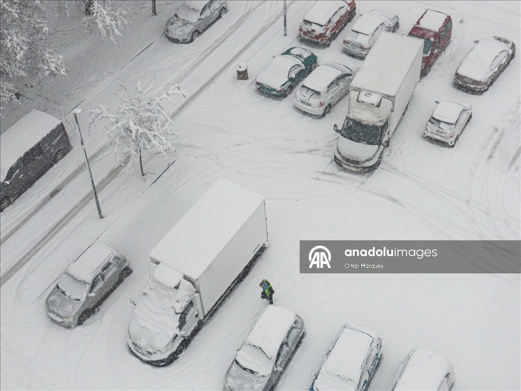 Южные регионы Польши засыпало снегом