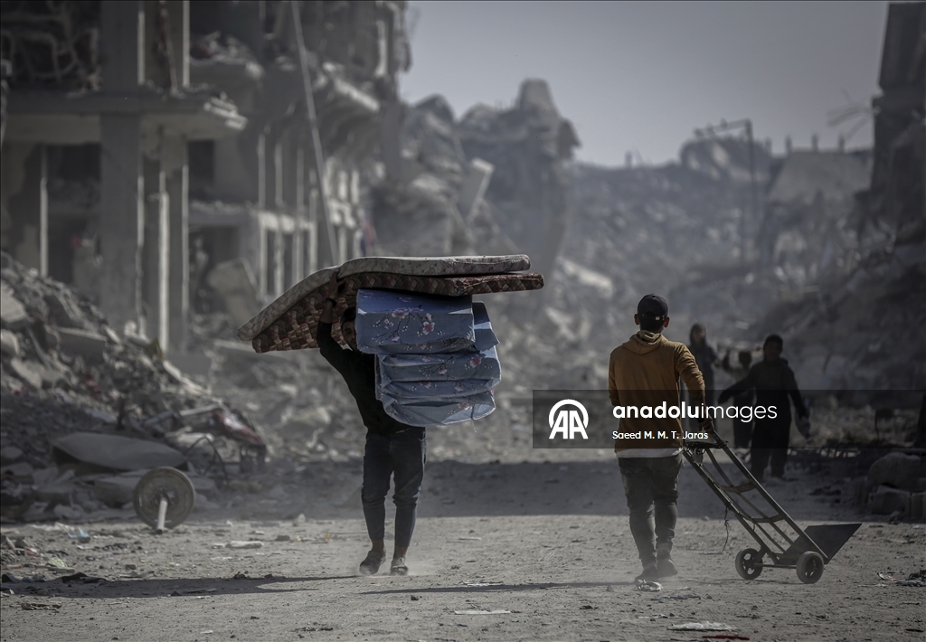 عائلات تنزح من التفاح والشجاعية مع توسّع إسرائيلي شرق غزة