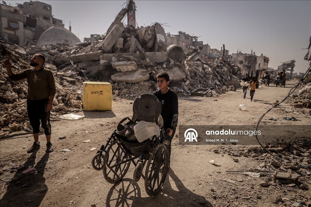 İsrail'in ateşkesi ihlal ederek Gazze'ye düzenlediği saldırılar sonucu Filistinliler göç etmeye başladı