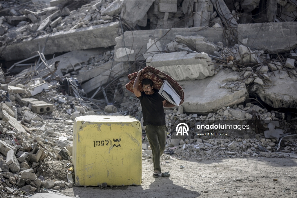 عائلات تنزح من التفاح والشجاعية مع توسّع إسرائيلي شرق غزة