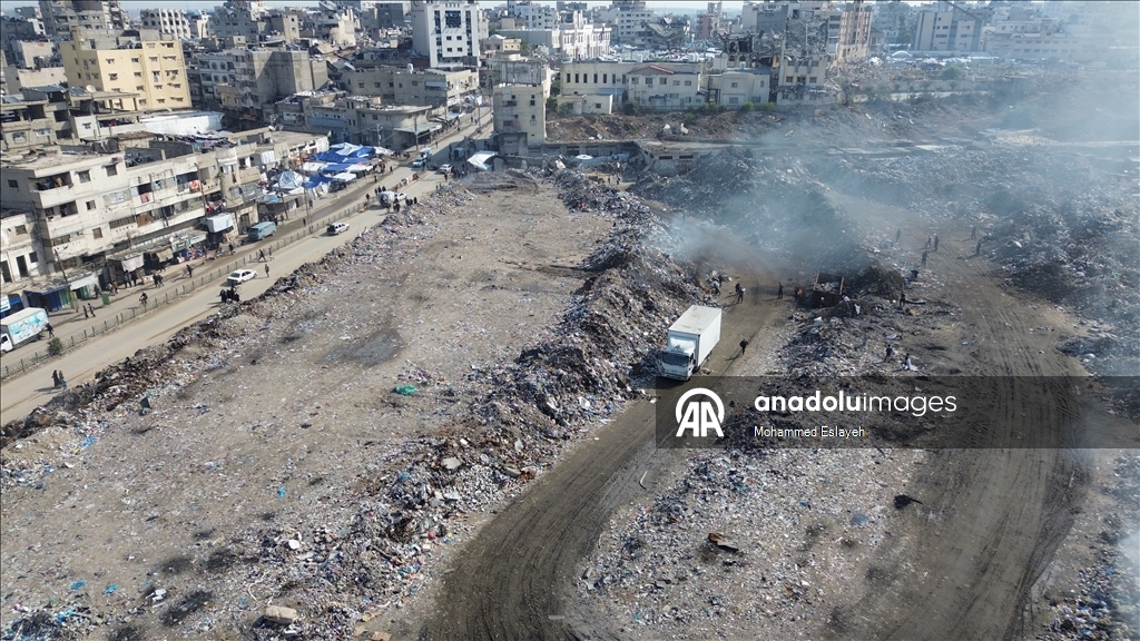 Народный рынок Фирас в Газе превратился в свалку