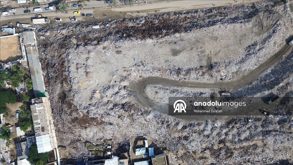 Народный рынок Фирас в Газе превратился в свалку