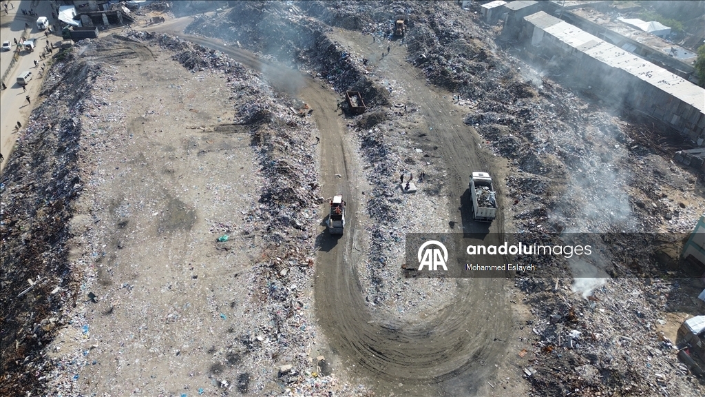 Народный рынок Фирас в Газе превратился в свалку