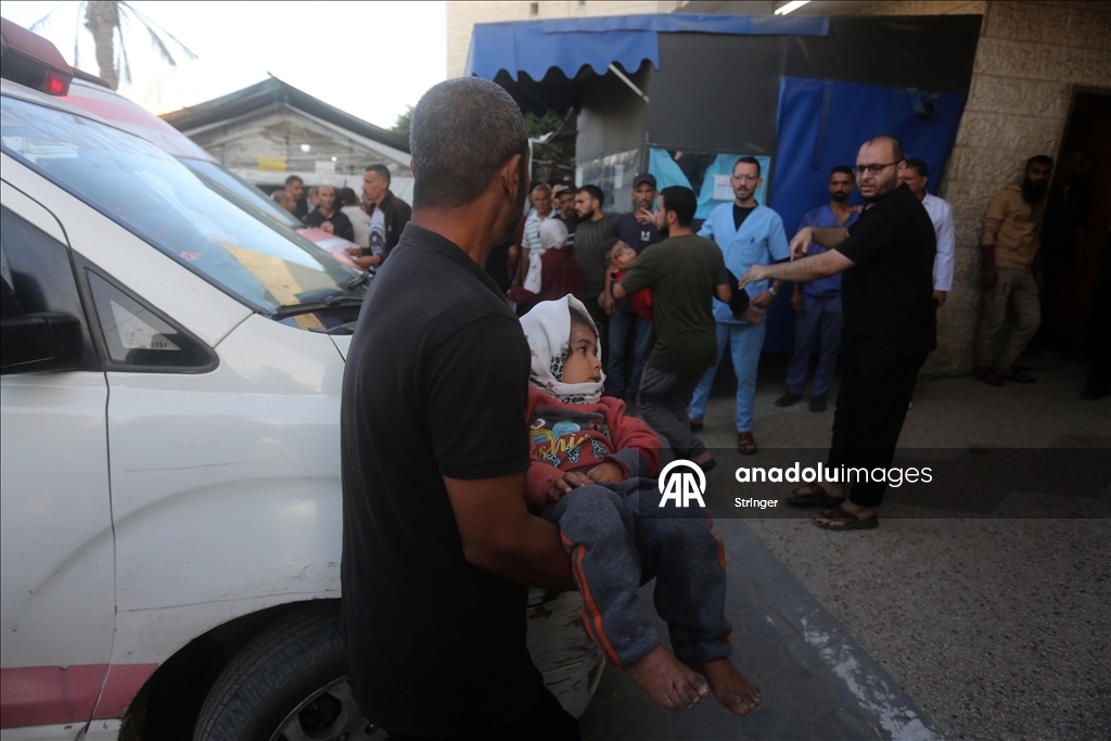 İsrail ordusu ateşkesi ihlal ederek Gazze'nin Deyr Balah bölgesinde bir binayı hedef aldı