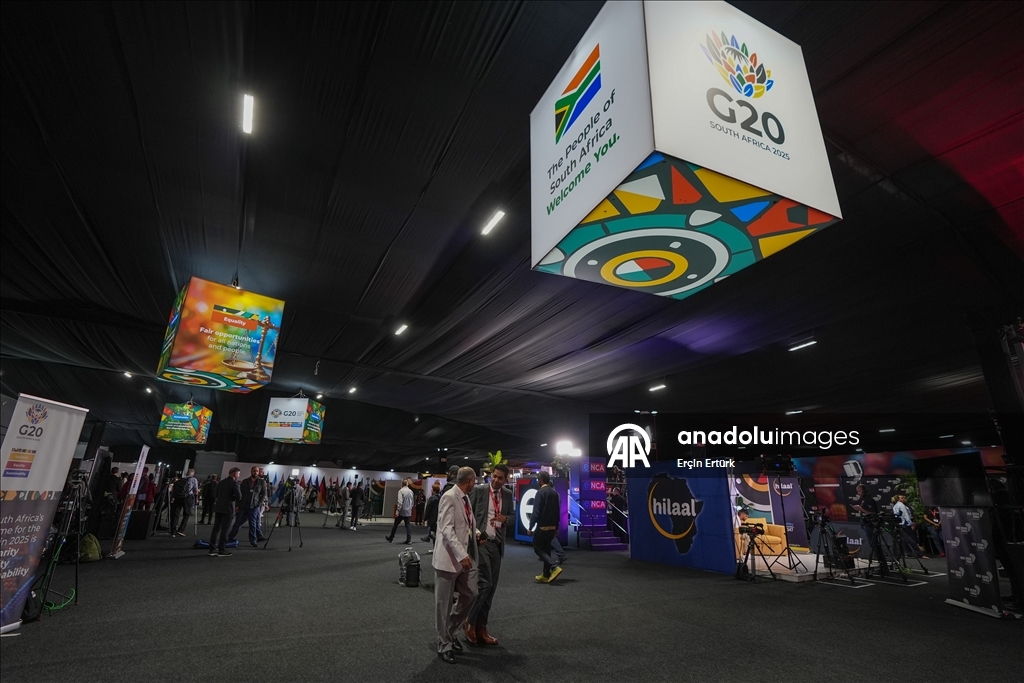 В Йоханнесбурге открылся саммит лидеров стран Группы двадцати