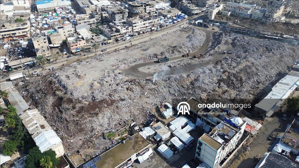 Народный рынок Фирас в Газе превратился в свалку