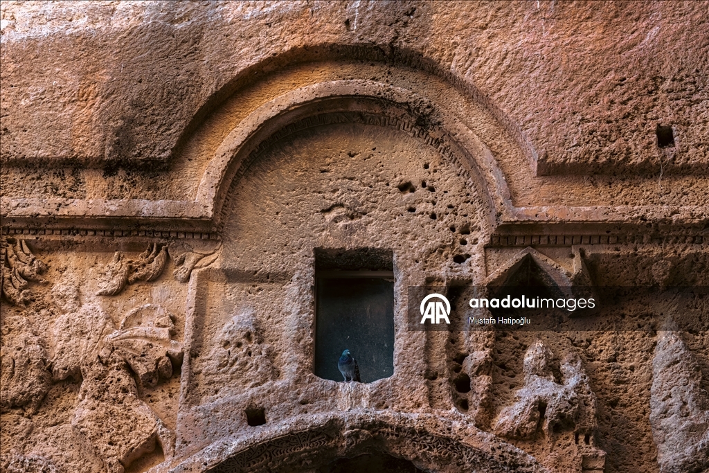 Mardin’in tarihi yapıları turistlerin uğrak noktası