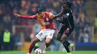 Galatasaray, Gençlerbirliği karşısında zorlansa da 3 puana uzandı