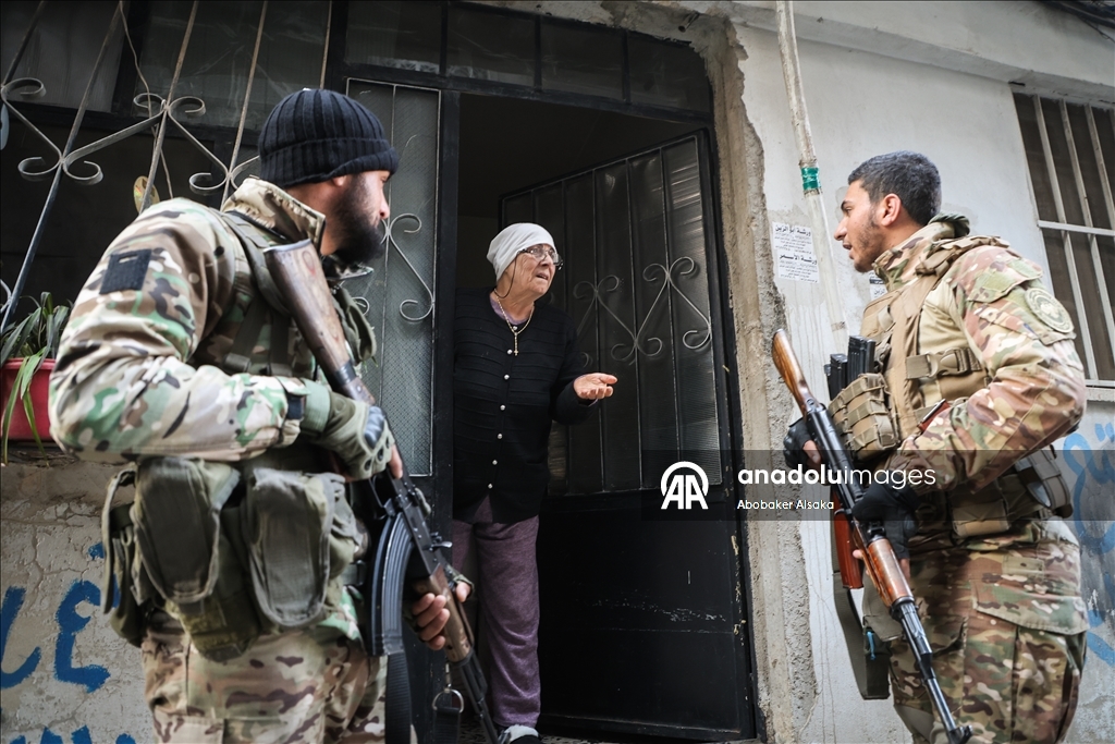 Suriye'nin Humus ilinde "geçici sokağa çıkma yasağı" ilan edildi