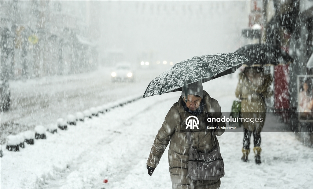 Столица Боснии и Герцеговины Сараево покрылась снегом